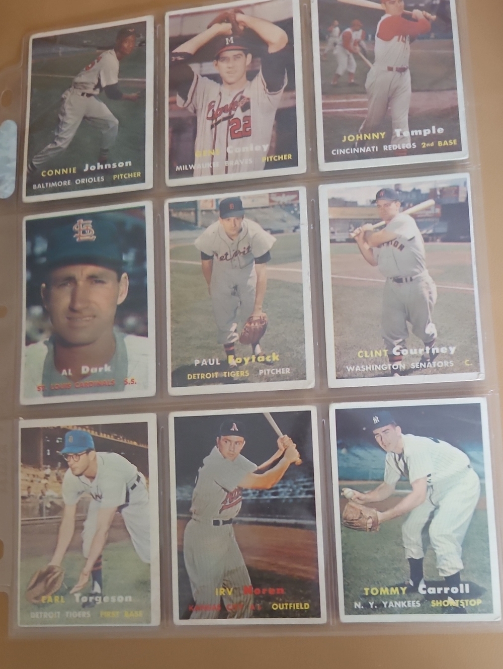 Topps 1957 Lot of 17 Common Cards